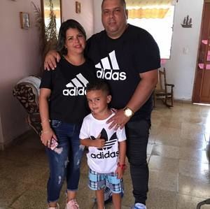 Meet your Posher, Aramis